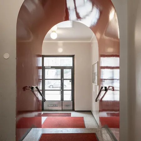 Cozy Renovated In Kallio Near Metro Station Helsinki