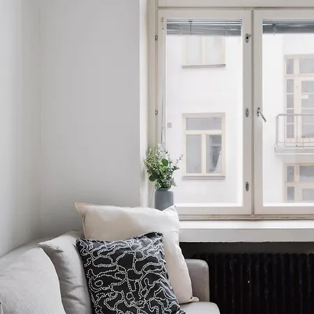 Cozy Renovated In Kallio Near Metro Station Appartamento *